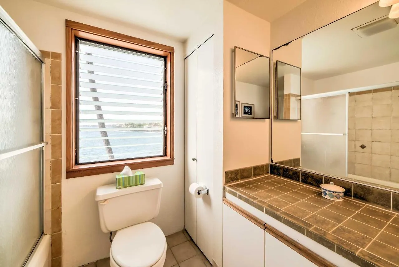 Oceanfront Kailua-Kona Townhome With Pool And Views! Holiday home
